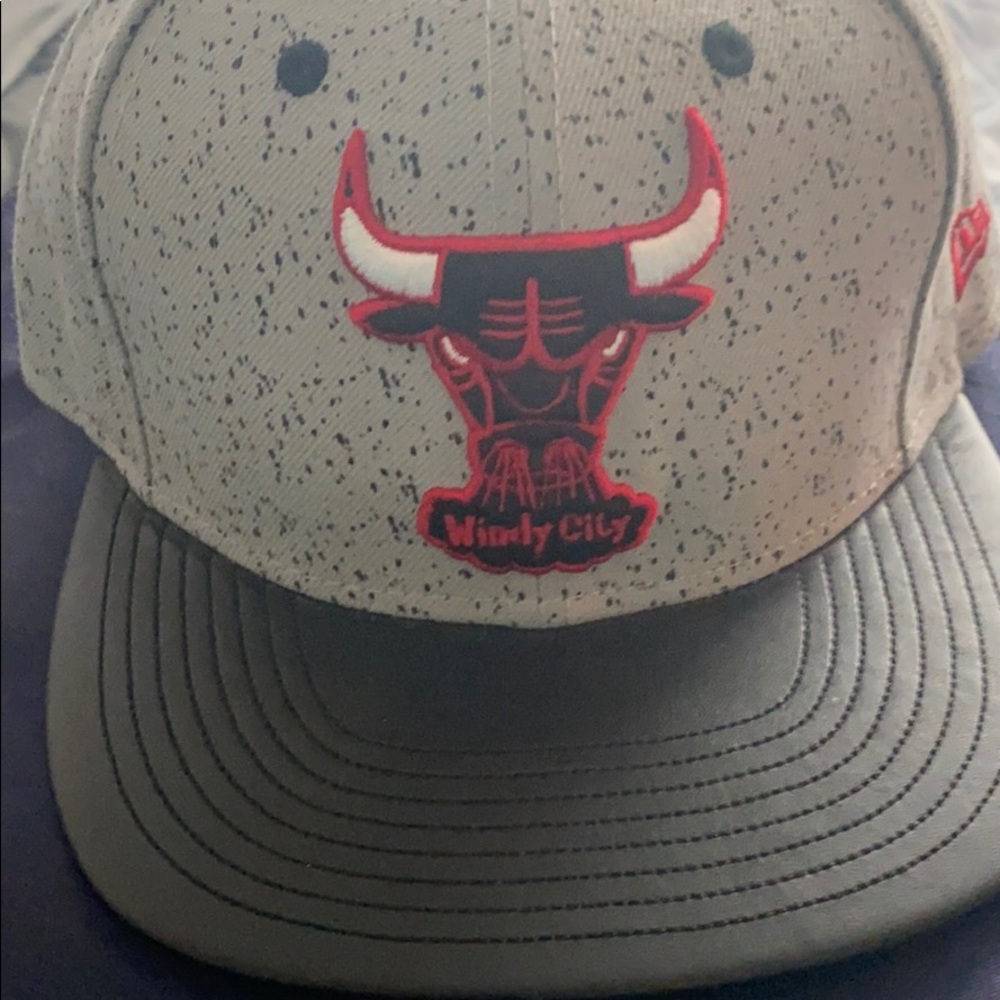 Bulls hat